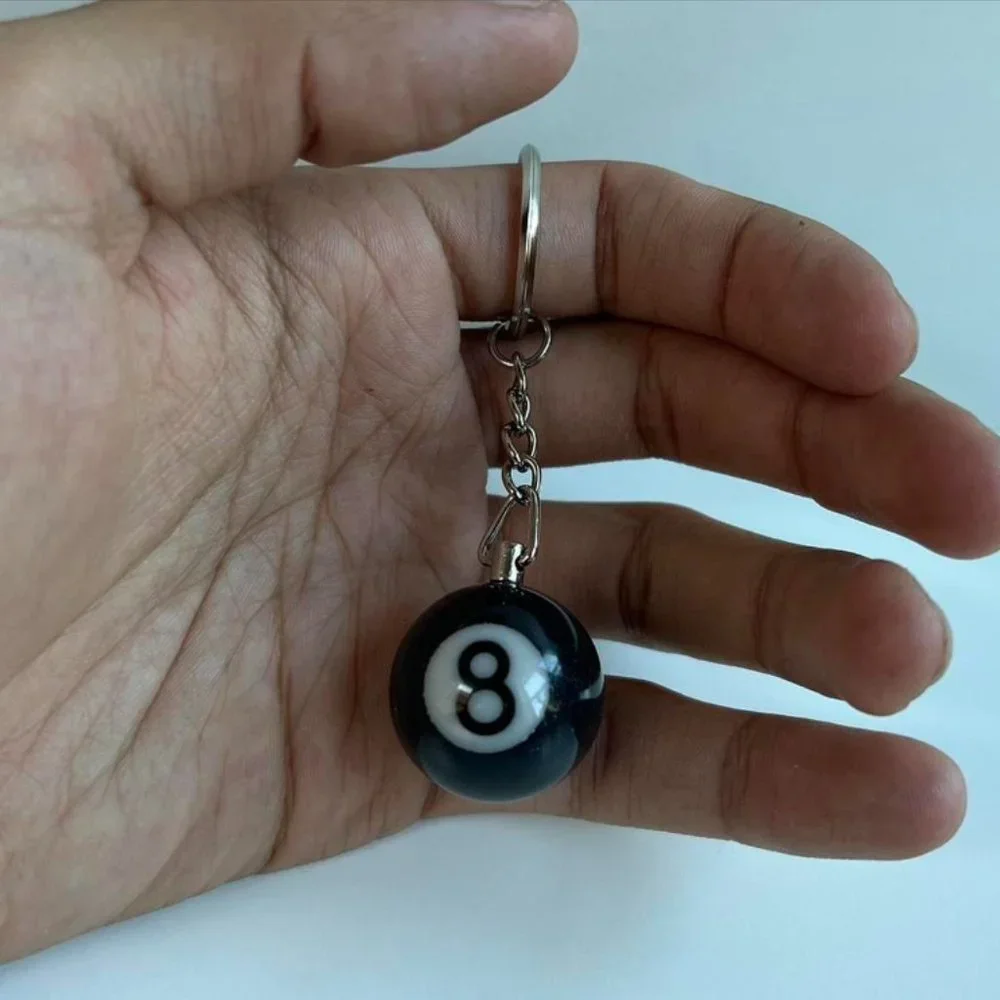 Y2K 2000s 8-ball keyring keychain